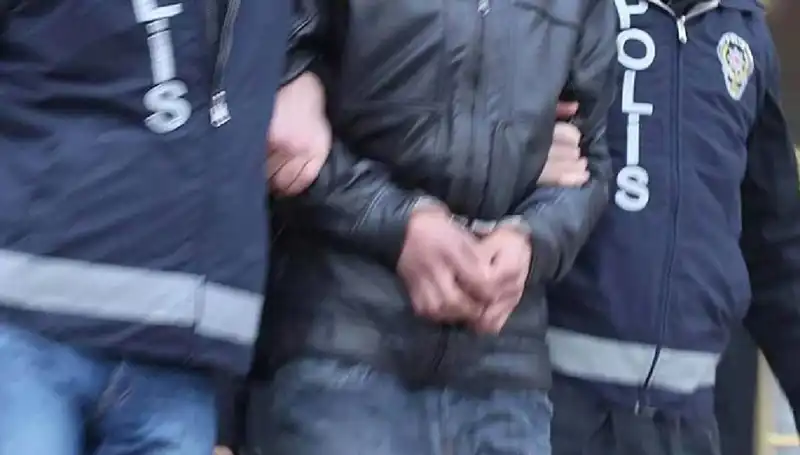 30 İlde Gerçekleştirilen FETÖ Operasyonunda 65 Kişi Tutuklandı