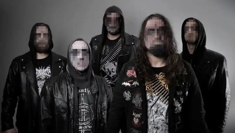 Rock Grubunun Üyeleri Dini Değerlere Hakaretten Tutuklandı: Olayın Ardındaki Gerçekler