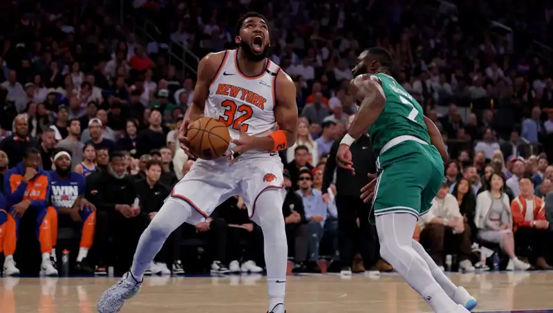 New York Knicks'ten Tarihi Başarı: Doğu Konferansı Finaline Yükseldiler!