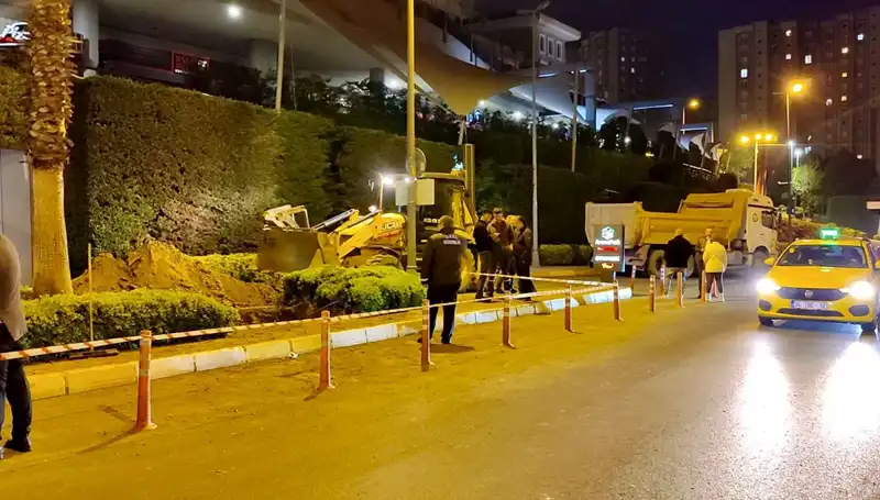 Doğalgaz Paniği AVM Girişinde Nedir? Gözler Güvenlikte!
