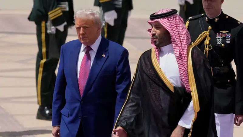 Trump’ın Ortadoğu Turu Başladı: Yeni Diplomasi ve Stratejik Anlaşmalar