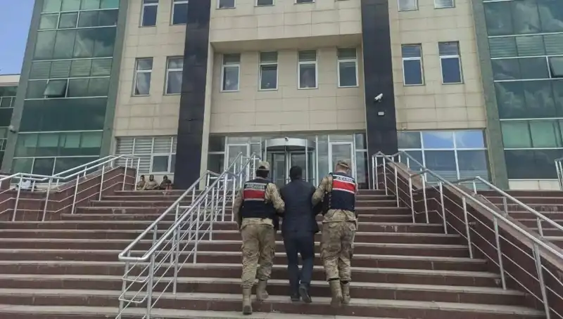 Hapis Ceza Sürecinden Kaçan Şahıs Saklandığı Yerde Ele Geçirildi
