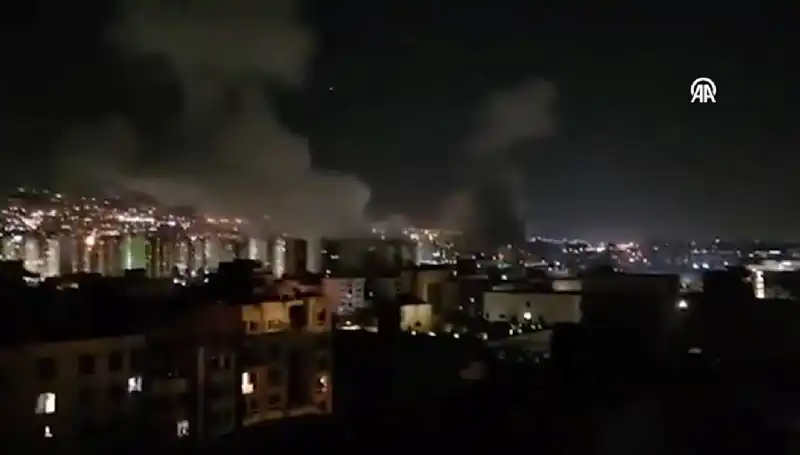 İsrail'in Tahran'ı Vurması: Ortadoğu'da Savaş Rüzgarları Yeniden Mi Esecek?