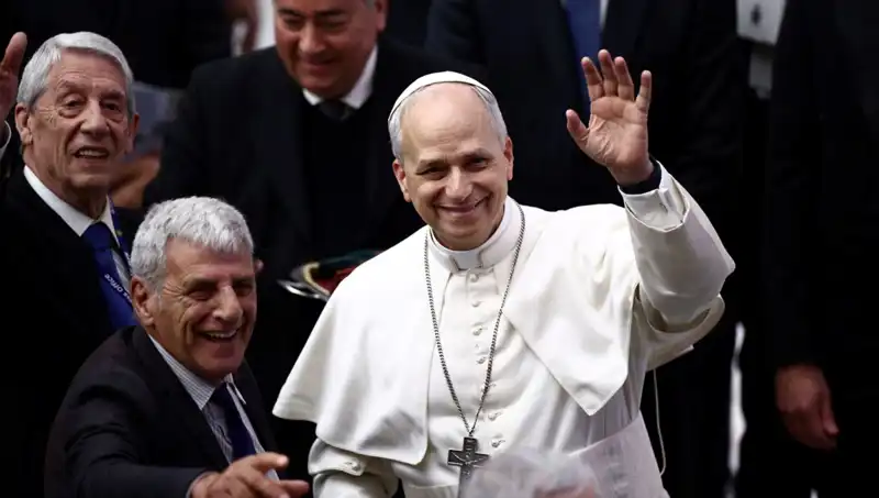 Papa Leo'nun Soyadındaki Saklı Aşk Hikayesini Keşfedin