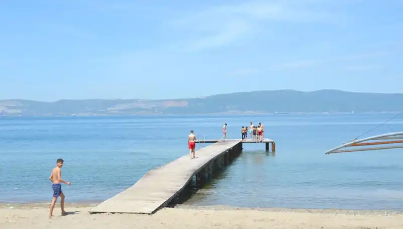 Yazın Tadını Çıkaranlar: Şehrin En Gözde Plajlarında Deniz Keyfi
