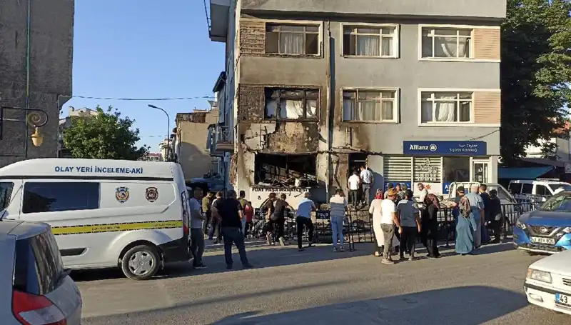 Tüp Bayisinde Korkunç Patlama: İki Can Aldı, Merakla Bekleniyor