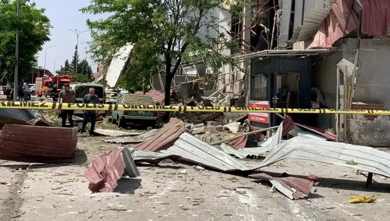 Gaziantep'te Fabrikada Korkunç Patlama: Çok Sayıda Yaralı Var