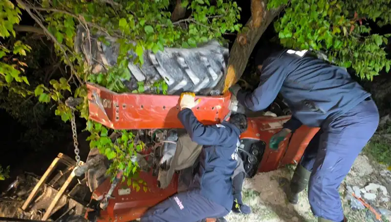 Kontrolden Çıkan Traktör Devrildi: Acı Kaybın Detayları Ortaya Çıktı