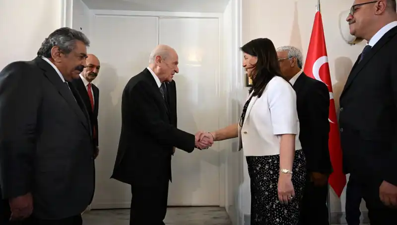 MHP Lideri Bahçeli, DEM Parti Heyeti ile Görüşerek Yeni Stratejileri Belirledi