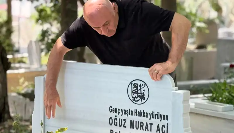 Aci Ailesinin Babalar Günü: Hüzün ve Anılar İç İçe Geçti