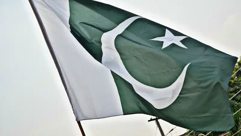 Pakistan'da Çöken Bina Faciasında Ölüm Ticareti Artıyor