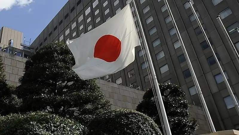 Japonya Ekonomisinde Şok: Küçülme Rüzgarları Tüketimi Etkiliyor