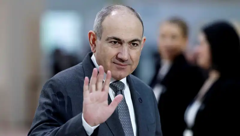 Ermenistan’ın Siyasi Krizi: Paşinyan İktidarını Korudu ve Planı Engelledi