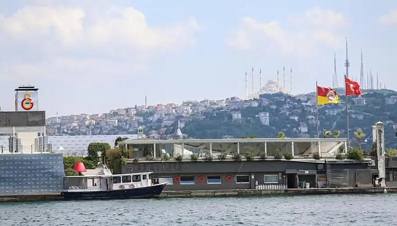 15 Yıl Süren Dava Sonuçlandı: 2. Abdülhamid’in Mirasçıları Galatasaray Adası’nı İstedi