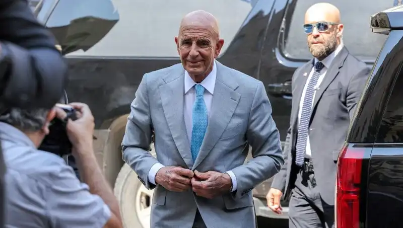 ABD Elçisi Barrack’tan Suriye İçin Sükunet Çağrısı: Yeni Umutlar mı Geliyor?