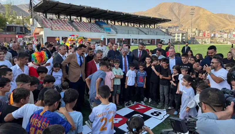 Hakkari’de Anadolu Şenliği: Kültür, Sanat ve Coşku Dolu Bir Gün