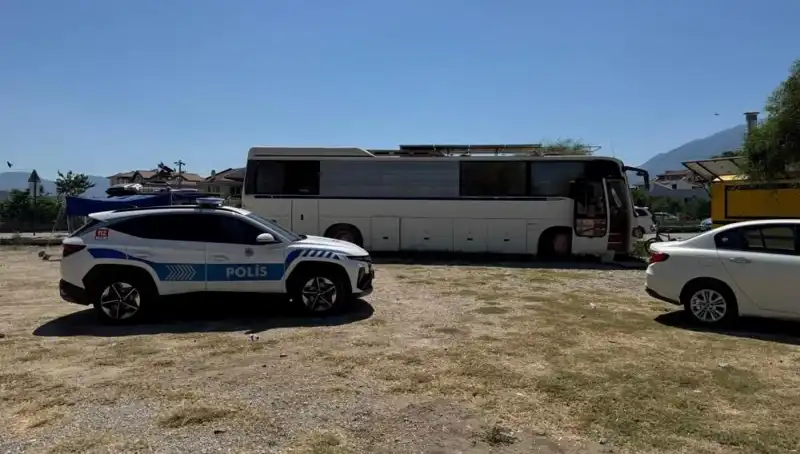 Fethiye'deki Şoför, Otobüste Geçirdiği Kaza ile Hayatını Kaybetti