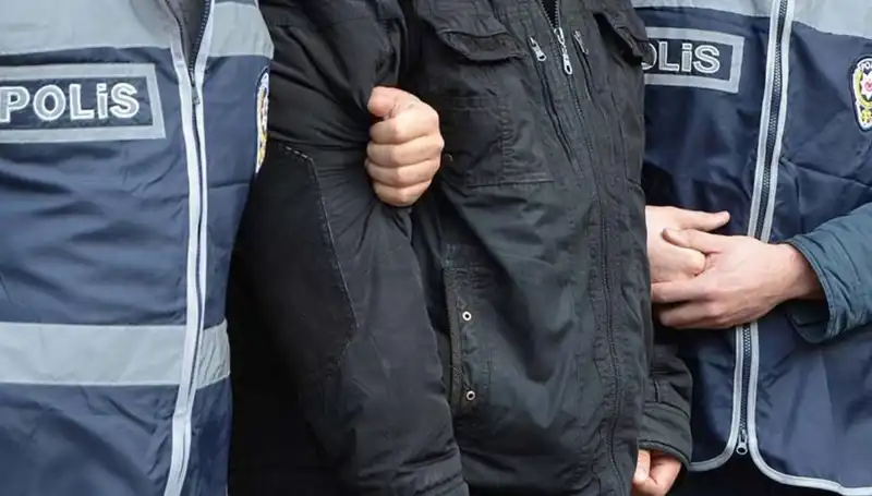 Bursa'da Kaçak Sigara Operasyonu: 4 Şüpheli Tutuklandı