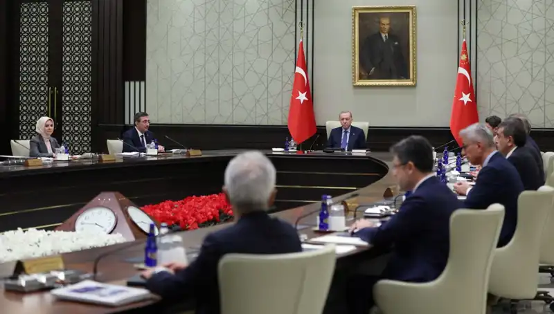 Kabine Üyelerinden 1 Mayıs İşçi Bayramı'na Özel Mesajlar Yayınlandı