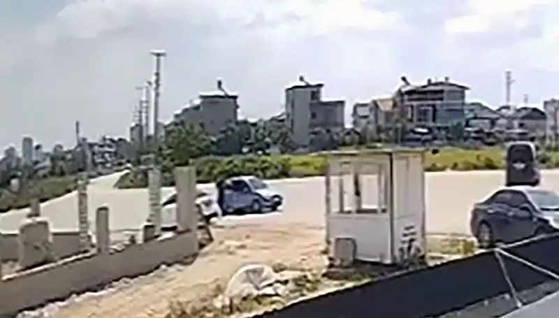 Park Halindeki Araçlardan 450 Bin Lira Çalan Çete Yakalandı