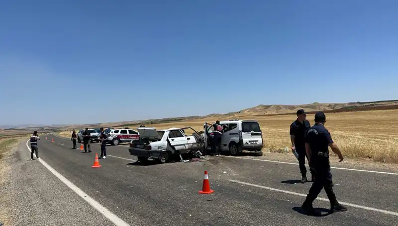 Adıyaman'da Korkunç Trafik Kazası: 4 Can Kaybı, 6 Yaralı