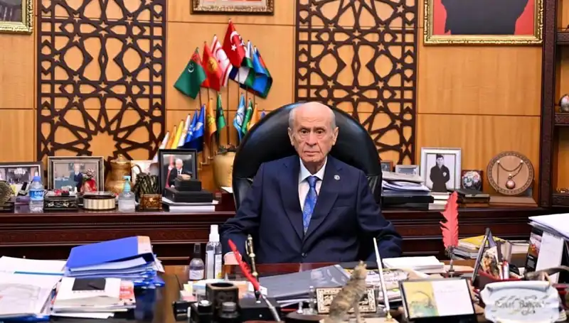 Galatasaray, Bahçeli'den Şampiyonluk Kutlaması ile Tarihe Geçti