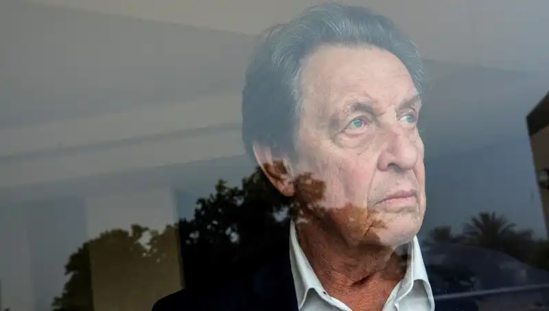 Elon Musk'ın Babasından Şok Edici İtiraflar: İfrit Cinayetleri ve Büyücülük Planları