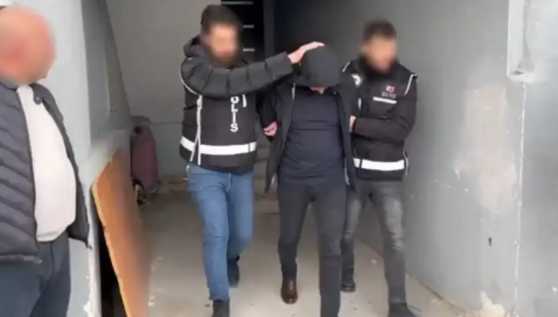 Dört İlde Gerçekleşen Büyük Operasyonda Çeteler Çökertildi