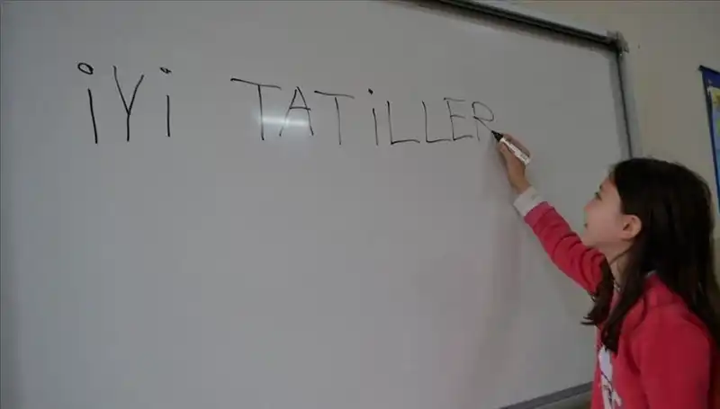 Türkiye'deki 20 Milyon Öğrenci İçin Yaz Tatili Başlıyor!